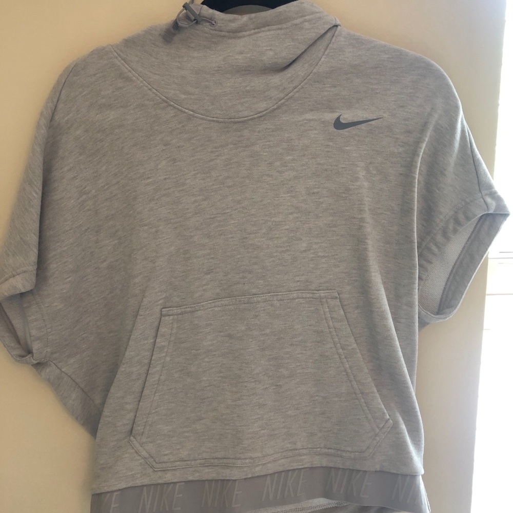 Nike pullover